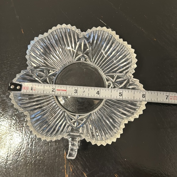 Vintage Shamrock Clover Leaf Candy Nut Trinket Dish Clear Glass - Picture 5 of 6